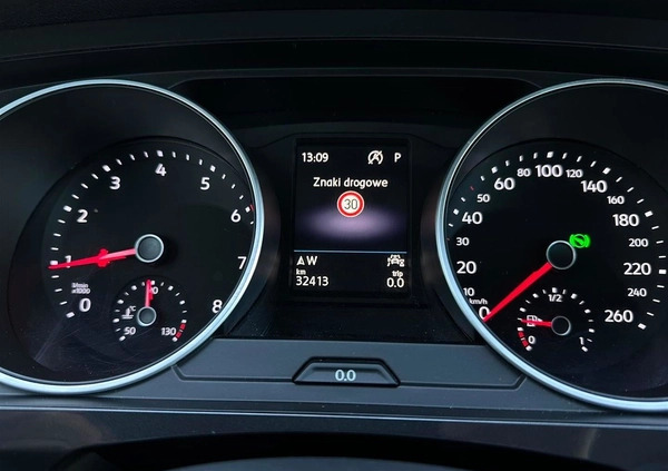 Volkswagen Tiguan cena 119000 przebieg: 32308, rok produkcji 2020 z Myszyniec małe 781